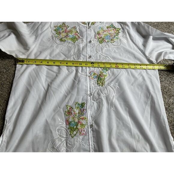 Queen Caro of Honolulu Top Button Up Embroidered White Pastel Floral Size 14 - Picture 6 of 8